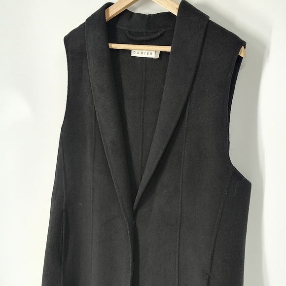 Danier | wool blend sleeveless long coat - Picture 2 of 7